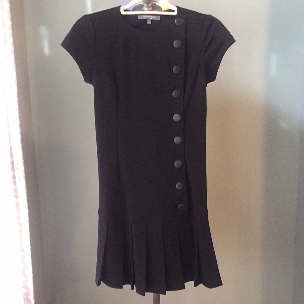 Black drop waist pleated dress - Size 2